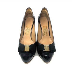 Salvatore Ferragamo Vera Bow Pumps Navy Black Patent Leather 8